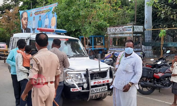 ಕೋವಿಡ್-19 ನಿಯಮ ಉಲ್ಲಂಘನೆ: ಗಂಗಾವತಿಯಲ್ಲಿ 297 ಕೇಸ್, 29,700 ರೂ. ದಂಡ ವಸೂಲಿ‌!