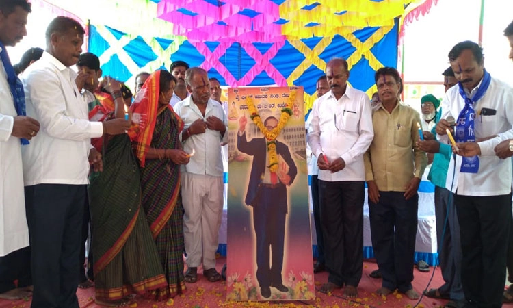 ಡಾ| ಅಂಬೇಡ್ಕರ್‌ ಬದುಕು ಅನುಕರಣೀಯ