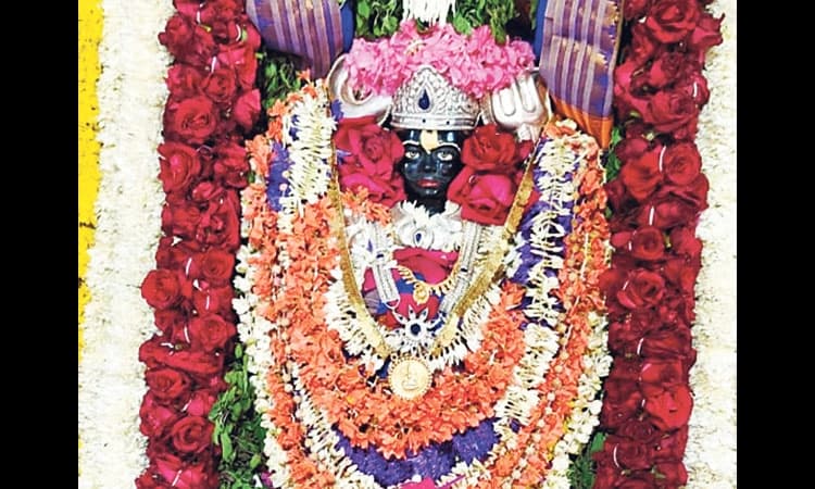 ಮೀರಾರೋಡ್‌ ಶ್ರೀ ಶನೀಶ್ವರ ಮಂದಿರ: ವಿಶೇಷ ಪೂಜೆ, ಗೌರವಾರ್ಪಣೆ