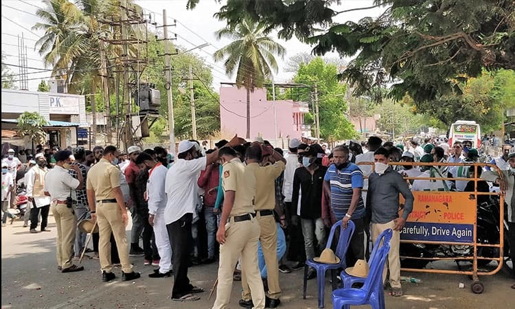 ನಾಮಪತ್ರ ಸಲ್ಲಿಕೆಗೆ ತೆರೆ:ನಿಯಮಾವಳಿ ಕಣ್ಮರೆ