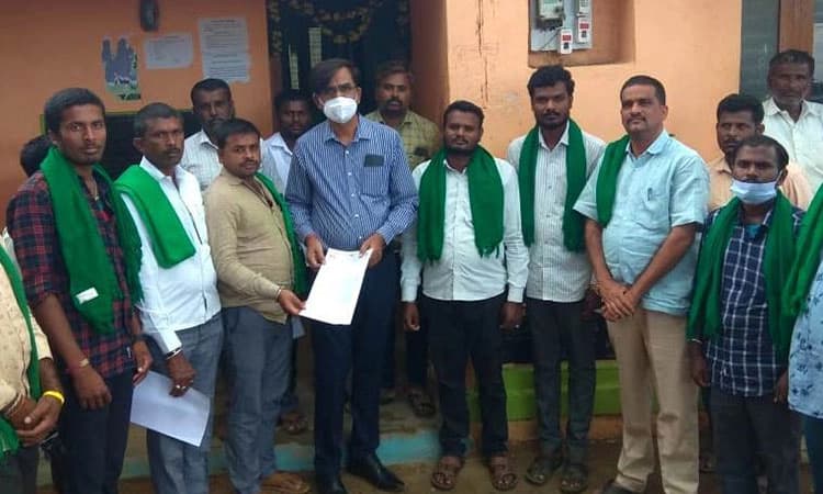 ಕೆರೆ ಒತ್ತುವರಿ, ಮಣ್ಣು ಮಾಫಿಯಾ ತಡೆಗಟ್ಟಿ : ರೈತಸಂಘ