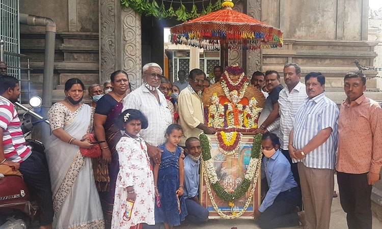 ನಗರೇಶ್ವರ ಸ್ವಾಮಿ ಪ್ರಾಕಾರೋತ್ಸವ ಸೇವೆ