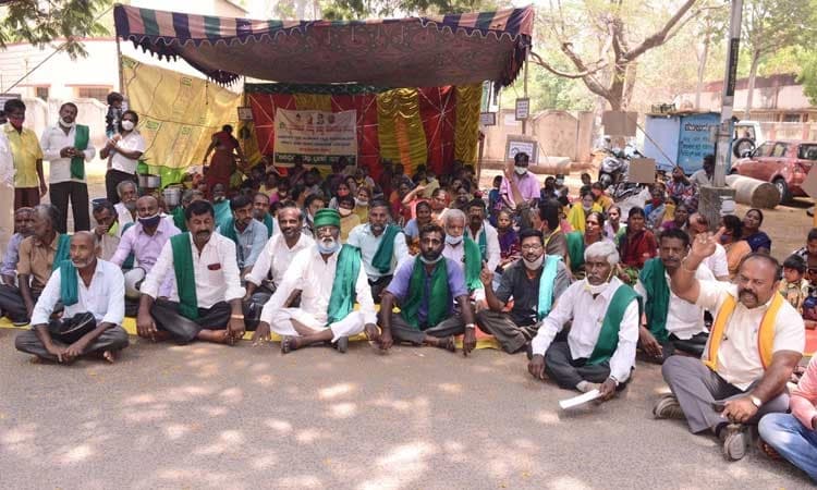 ಪ್ರತಿಭಟನಾ ಅಂಗಳದಲ್ಲಿ ಯುಗಾದಿ
