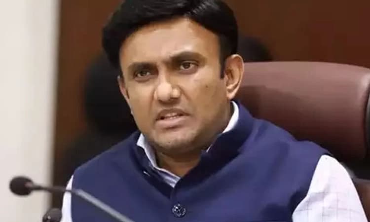 ಖಾಸಗಿ ಆಸ್ಪತ್ರೆಗಳಲ್ಲಿ 50% ರಷ್ಟು ಹಾಸಿಗೆ ಮೀಸಲು: ಸಚಿವ ಡಾ.ಕೆ.ಸುಧಾಕರ್