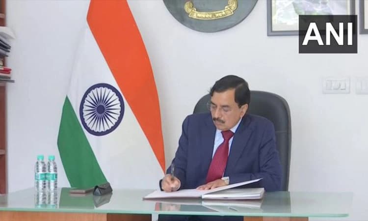 24ನೇ ಮುಖ್ಯ ಚುನಾವಣಾ ಆಯುಕ್ತರಾಗಿ ಅಧಿಕಾರ ವಹಿಸಿಕೊಂಡ ಸುಶೀಲ್ ಚಂದ್ರ