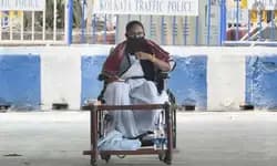 ಪ್ರಚಾರಕ್ಕೆ 24ಗಂಟೆ ನಿಷೇಧ;ಚುನಾವಣಾ ಆಯೋಗದ ವಿರುದ್ಧ ಮಮತಾ ಏಕಾಂಗಿ ಪ್ರತಿಭಟನೆ