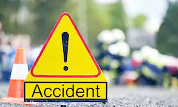 ಬೈಕ್ ಅಪಘಾತ: ಶ್ರೀಶೈಲಕ್ಕೆ ಹೋಗುತ್ತಿದ್ದ ಇಬ್ಬರು ಭಕ್ತರು ಸ್ಥಳದಲ್ಲೇ ಸಾವು