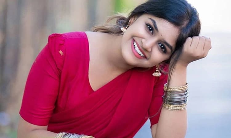 ಕೈತುಂಬಾ ಸಿನಿಮಾ, ವಿಭಿನ್ನ ಪಾತ್ರ: ಆನಂದದಿಂದ.. ಇಂತಿ ನಿಮ್ಮ ‘ಸಂಜನಾ’