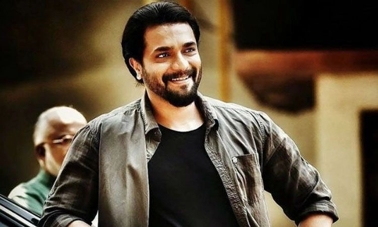 ‘ಮದಗಜ’ ಶೂಟಿಂಗ್ ವೇಳೆ ಅವಘಡ : ನಟ ಶ್ರೀಮುರುಳಿ ಕಾಲಿಗೆ ಪೆಟ್ಟು
