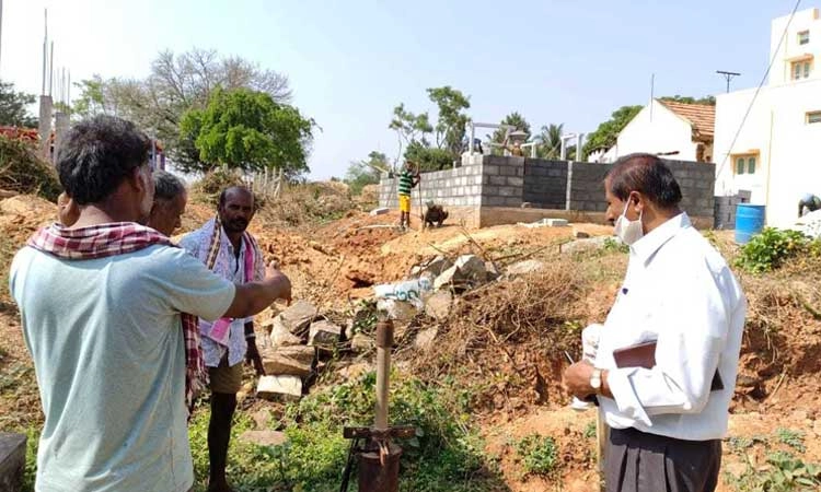 ಸಾವಿರ ಅಡಿ ಕೊರೆದರೂ ಬರೀ ಧೂಳು!