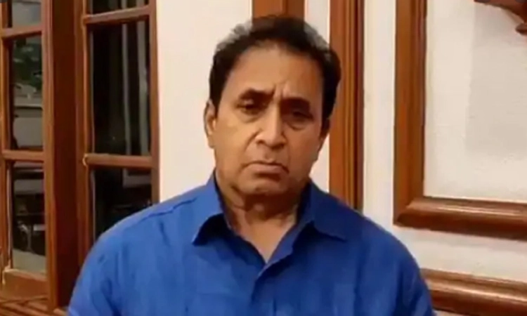 ಸಿಬಿಐ ತನಿಖೆ ಆದೇಶದ ಬೆನ್ನಲ್ಲೇ ಮಹಾರಾಷ್ಟ್ರ ಗೃಹಸಚಿವ ಸ್ಥಾನಕ್ಕೆ ದೇಶ್ ಮುಖ್ ರಾಜೀನಾಮೆ