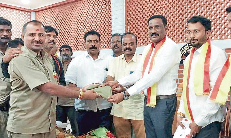 ಆಟೋಚಾಲಕರೇ ಸುವ್ಯವಸ್ಥೆ ಕಾಪಾಡಲು ಸಹಕರಿಸಿ