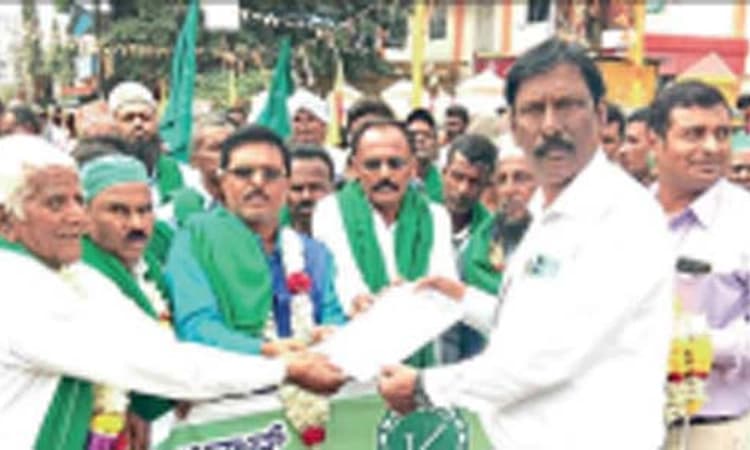 ರೈತರಿಂದ ಬೆಂಗಳೂರು ಚಲೋ ಪಾದಯಾತ್ರೆ