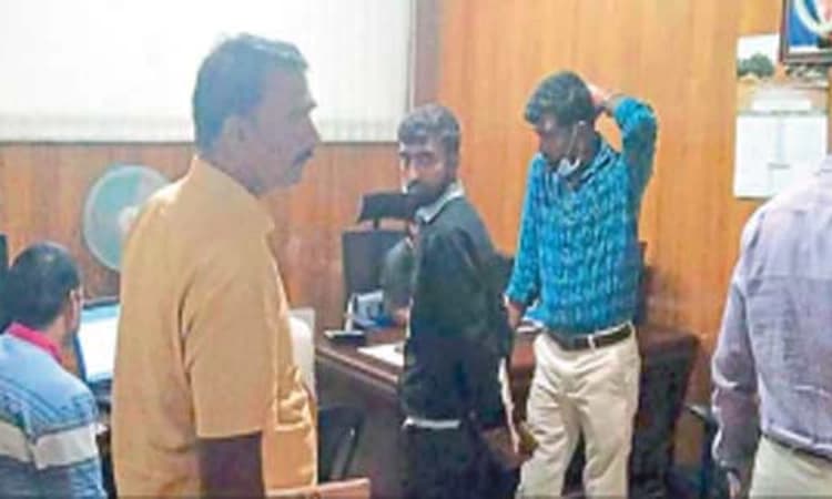 ಉಪನೋಂದಣಾಧಿಕಾರಿ ಕಚೇರಿ ಮೇಲೆ ಲೋಕಾಯುಕ್ತ ದಾಳಿ