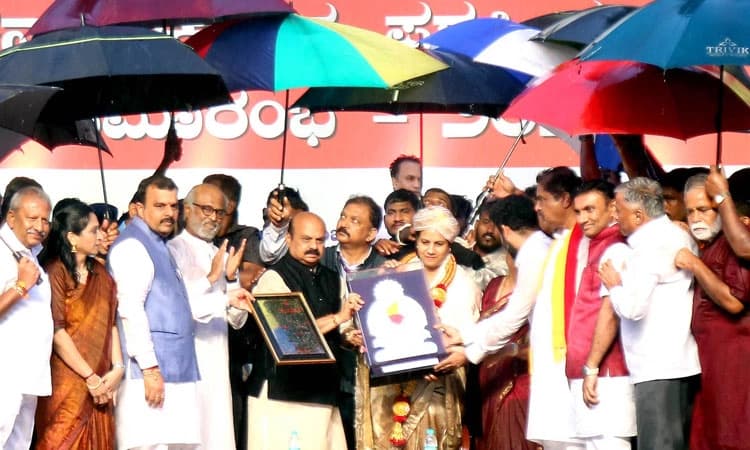 ಅಭಿಮಾನಿಗಳಿಗಾಗಿ ಮತ್ತೆ ಹುಟ್ಟಿ ಬನ್ನಿ: ಮುಖ್ಯಮಂತ್ರಿ ಬಸವರಾಜ ಬೊಮ್ಮಾಯಿ