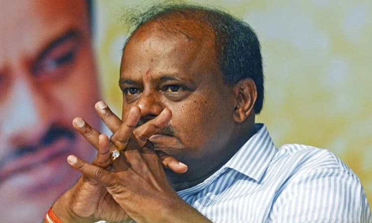 ಹಿಂದಿಗೆ ಬೆಣ್ಣೆ, ಕನ್ನಡಕ್ಕೆ ಸುಣ್ಣ: ಬಿಜೆಪಿ ಸರ್ಕಾರದ ವಿರುದ್ಧ ಎಚ್ ಡಿಕೆ ಕಿಡಿ