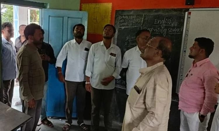 ಮಸ್ಕಿ: ಶಾಲಾ ಮೇಲ್ಚಾವಣಿ ಕುಸಿದು ಮಕ್ಕಳಿಗೆ ಗಾಯ