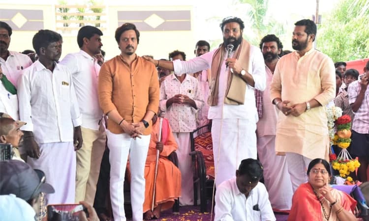 ಎಸ್ಸಿ, ಎಸ್ಟಿ, ಮೀಸಲಾತಿ ಹೆಚ್ಚಳ; ಮೊದಲು ಧ್ವನಿ ಎತ್ತಿದ್ದೆ ನಾವು : ಶ್ರೀರಾಮುಲು