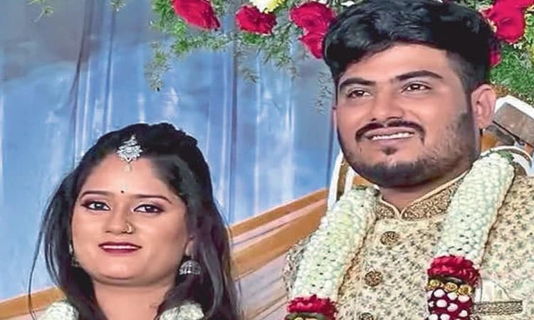 ಪತಿ, ಕುಟುಂಬದವರ ಕಿರುಕುಳ: ಶಿಕ್ಷಕಿ ಆತ್ಮಹತ್ಯೆ