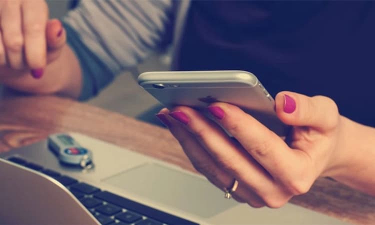 ದಿನಕ್ಕೊಂದು ಗಂಟೆ ಡಿಜಿಟಲ್‌ ಬಹಿಷ್ಕಾರ! ಸೈರನ್‌ ಮೊಳಗುತ್ತಿದ್ದಂತೆ ಮೊಬೈಲ್‌, ಟಿವಿ ಆಫ್