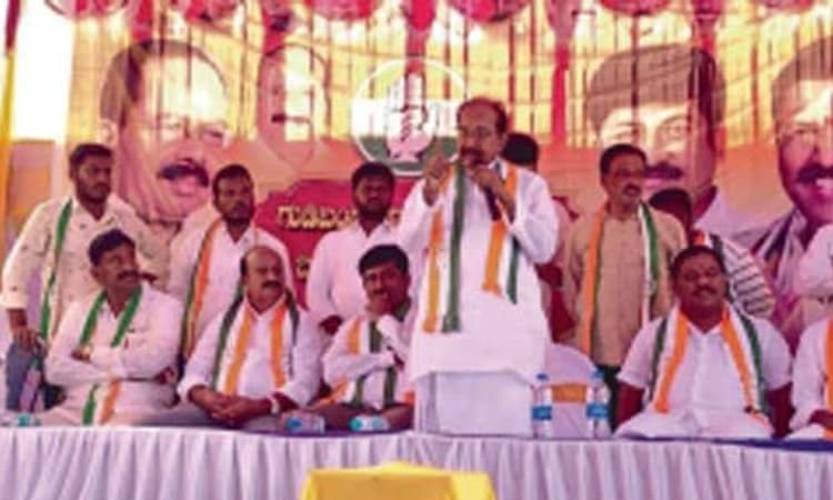 ಅಪರೇಷನ್‌ ಕಮಲದಿಂದ ಬಿಜೆಪಿಗೆ ಅಧಿಕಾರ; ವೀರಪ್ಪ ಮೊಯ್ಲಿ