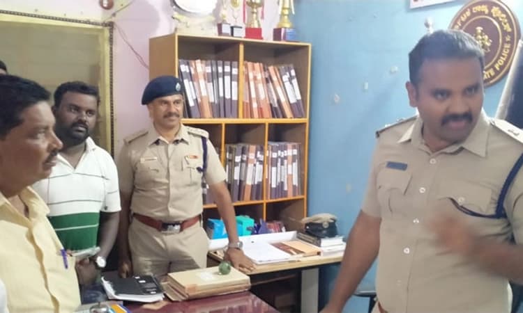 ಬಾಳೆಗೊನೆ ಕದ್ದ ಕಾರಣಕ್ಕೆ ಥಳಿತ; ಯುವಕನ ದಾರುಣ ಅಂತ್ಯ