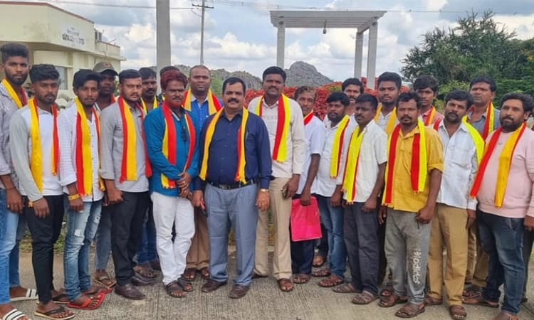 ಧ್ವಜಸ್ತಂಭವೇ ಕರವೇ ಅಧ್ಯಕ್ಷರ ಬದಲಾವಣೆಗೆ ಕಾರಣವಾಯ್ತ; ಆಕ್ರೋಶ