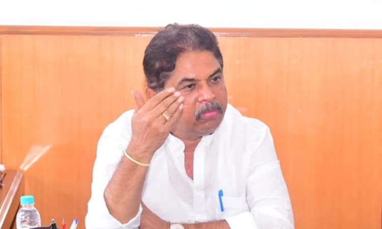 ಕಾಂಗ್ರೆಸ್ ನವರದ್ದು ಫ್ಯಾಮಿಲಿ ಪ್ಯಾಕ್ ಯಾತ್ರೆ: ಸಚಿವ ಅಶೋಕ್ ಟೀಕೆ