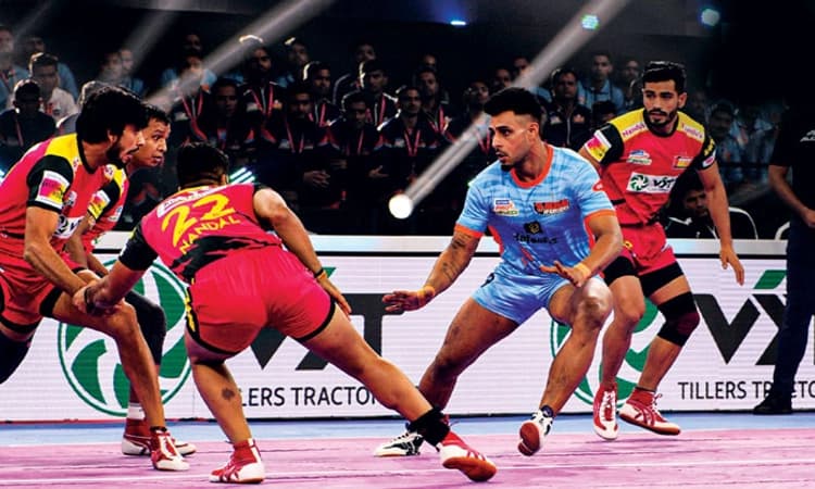 ಪ್ರೊ ಕಬಡ್ಡಿ: ಬೆಂಗಳೂರು ಬುಲ್ಸ್‌ಗೆ ಮೊದಲ ಆಘಾತ