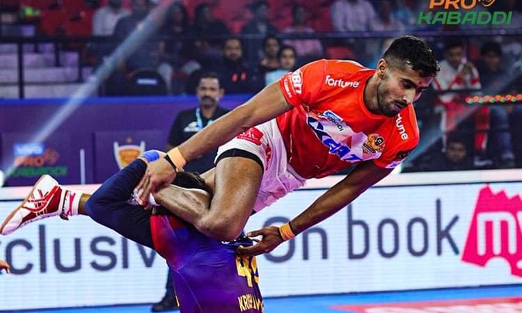 ಪ್ರೊ ಕಬಡ್ಡಿ: ಗುಜರಾತ್‌ ಜೈಂಟ್ಸ್‌ ವಿರುದ್ಧ ದಬಾಂಗ್‌ ಡೆಲ್ಲಿಗೆ ಭರ್ಜರಿ ಗೆಲುವು