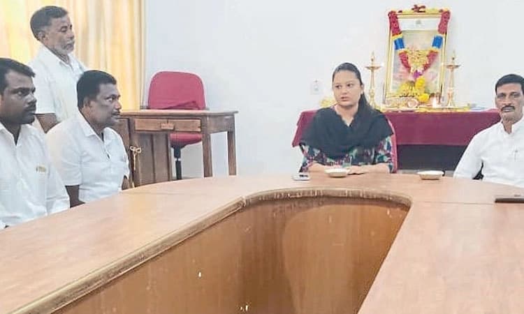 ಪ್ರತಿಯೊಬ್ಬರಿಗೂ ವಾಲ್ಮೀಕಿ ಮಹರ್ಷಿ ದಾರಿದೀಪ