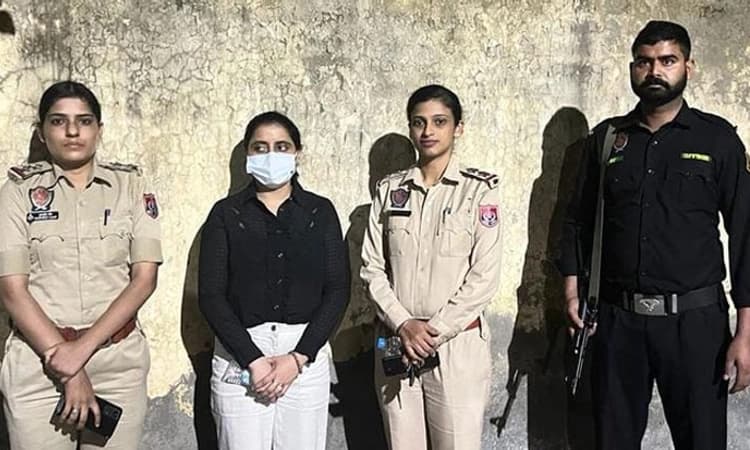 ಸಿಧು ಮೂಸೆವಾಲಾ ಕೊಲೆ ಆರೋಪಿಗೆ ಸಹಕಾರ: ಪ್ರೇಯಸಿಯ ಬಂಧನ