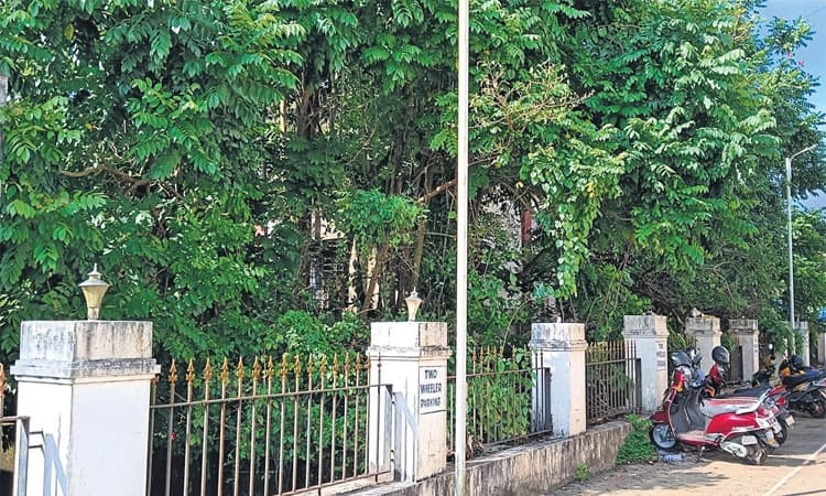 ಬಿ.ಸಿ.ರೋಡು: ತಾಲೂಕು ಆಡಳಿತ ಸೌಧದ ಪಕ್ಕದ ನಿವೇಶನ