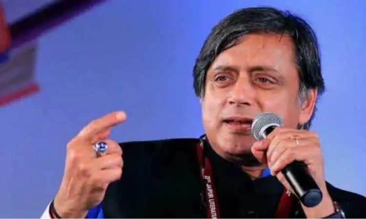 ಕಾಂಗ್ರೆಸ್ ಅಧ್ಯಕ್ಷ ಸ್ಥಾನದ ಸ್ಪರ್ಧೆಯಿಂದ ಹಿಂದೆ ಸರಿಯೊ ಪ್ರಶ್ನೆಯೇ ಇಲ್ಲ: ಶಶಿ ತರೂರ್