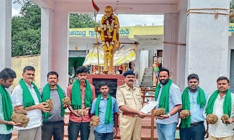 ಆನೆ ಹಾವಳಿ ತಪ್ಪಿಸಲು ರೈತ ಸಂಘದಿಂದ ಪ್ರತಿಭಟನೆ
