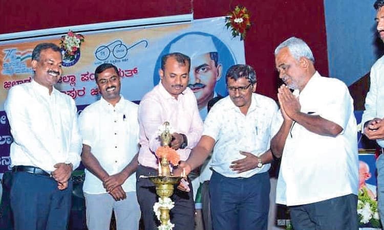 ಅವಳಿ ಜಿಲ್ಲೆಯಲ್ಲಿ ಗಾಂಧೀಜಿ, ಶಾಸ್ತ್ರಿ ಸ್ಮರಣೆ