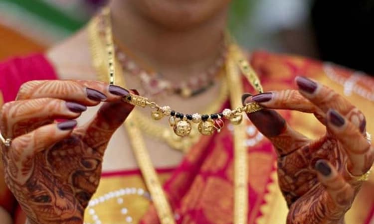 ಚಾಮರಾಜನಗರ: ತಾಳಿಕಟ್ಟಿದವನಿಗೆ 3 ವರ್ಷ, ಕಟ್ಟಿಸಿದ ಶಾಸ್ತ್ರಿಗೆ 1 ವರ್ಷ ಜೈಲು ಶಿಕ್ಷೆ