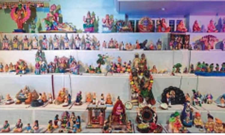 ಗೊಂಬೆಯೊಂದಿಗೆ ನವರಾತ್ರಿ ಸಂಭ್ರಮ; ವಿಶೇಷ ಪೂಜೆ