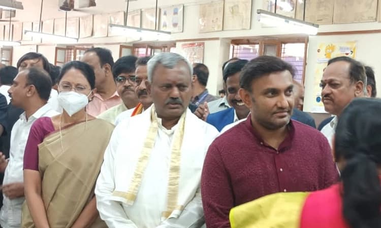 ಮೈಸೂರು: ವೈದ್ಯಕೀಯ ವಸ್ತು ಪ್ರದರ್ಶನ ಉದ್ಘಾಟಿಸಿದ ಸಚಿವ ಕೆ.ಸುಧಾಕರ್