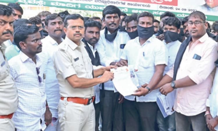 ರೌಡಿ ಶೀಟರ್‌ ಬಂಧನಕ್ಕೆ ಆಗ್ರಹ