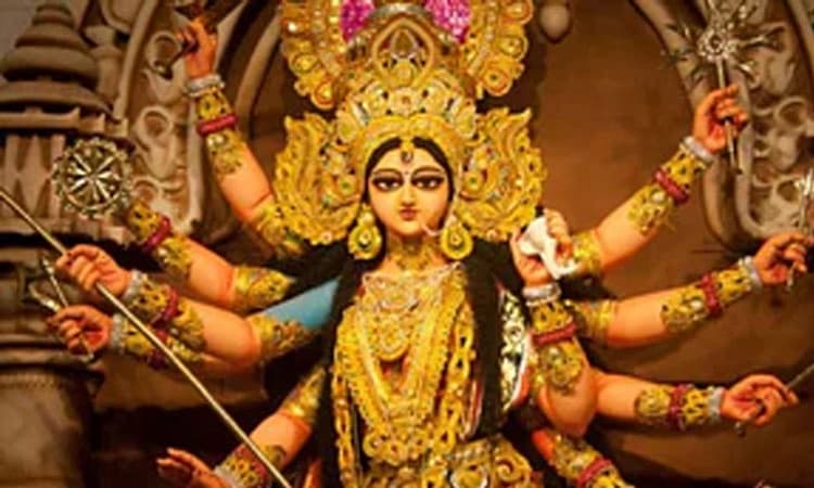 ಧಾರವಾಡ: ನವದುರ್ಗೆಯರ ಆರಾಧನೆಗೆ ಭಕ್ತ ಗಣ ಸಜ್ಜು