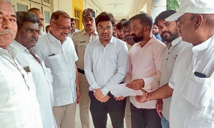 ಪುರಸಭೆಯಲ್ಲಿ ಬೋಗಸ್‌ ಬಿಲ್‌: ಡಿಸಿಗೆ ದೂರು