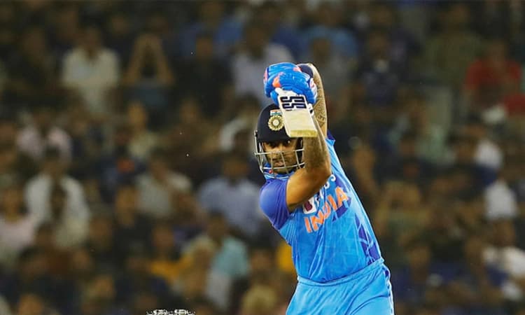 ಟಿ 20 ಶ್ರೇಯಾಂಕ: ಬಾಬರ್ ಅಜಮ್ ಹಿಂದಿಕ್ಕಿದ ಸೂರ್ಯಕುಮಾರ್