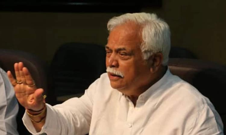 ಯಾತ್ರೆ ನಡೆಯುವುದು ವ್ಯಕ್ತಿಯಿಂದಲ್ಲ, ಪಕ್ಷದಿಂದ: ಸ್ವಪಕ್ಷೀಯರಿಗೆ ಟಾಂಗ್ ನೀಡಿದ ದೇಶಪಾಂಡೆ