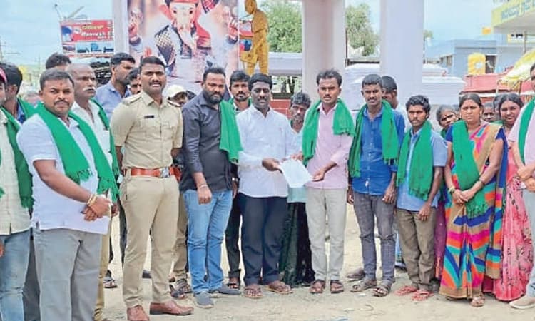 ಭೂ ಕಬಳಿಕೆದಾರರ ವಿರುದ ಕ್ರಮಕ್ಕೆ ಆಗ್ರಹ