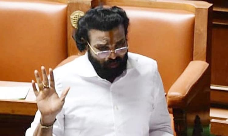 ಸಾರಿಗೆ ನೌಕರರ ವೇತನ ಪರಿಷ್ಕರಣೆಗೆ ಸರ್ಕಾರ ಬದ್ಧ:  ಸಚಿವ ಶ್ರೀರಾಮಲು