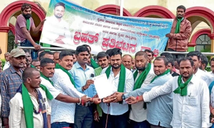 10 ದಿನದಲ್ಲಿ ಕಬ್ಬಿನ ಬಾಕಿ ಹಣ ಪಾವತಿಸಲು ಆಗ್ರಹ