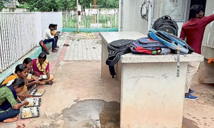 ಜನರಿಗೆ ಇಂದಿರಾ ಕ್ಯಾಂಟೀನ್‌ ಆಸರೆ: ಕಡಿಮೆ ಹಣದಲ್ಲಿ ಉಪಾಹಾರ-ಊಟ ಲಭ್ಯ