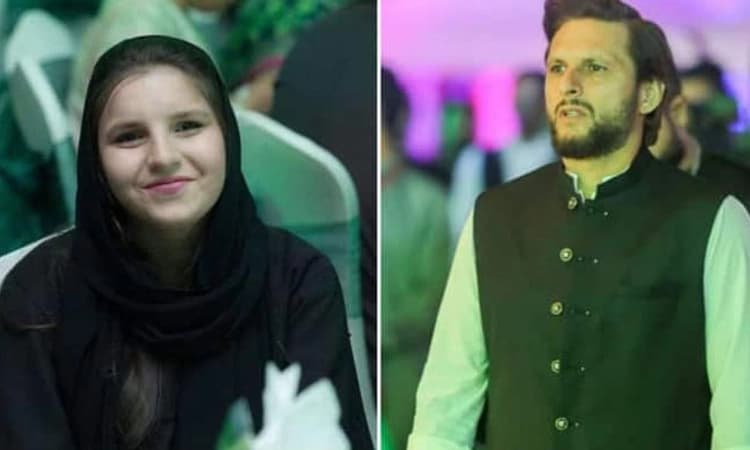 ಏಷ್ಯಾಕಪ್ ಪಂದ್ಯದಲ್ಲಿ ಭಾರತದ ಧ್ವಜ ಬೀಸಿದ ಶಾಹಿದ್ ಅಫ್ರಿದಿ ಮಗಳು!: ಅಫ್ರಿದಿ ಹೇಳಿದ್ದೇನು?