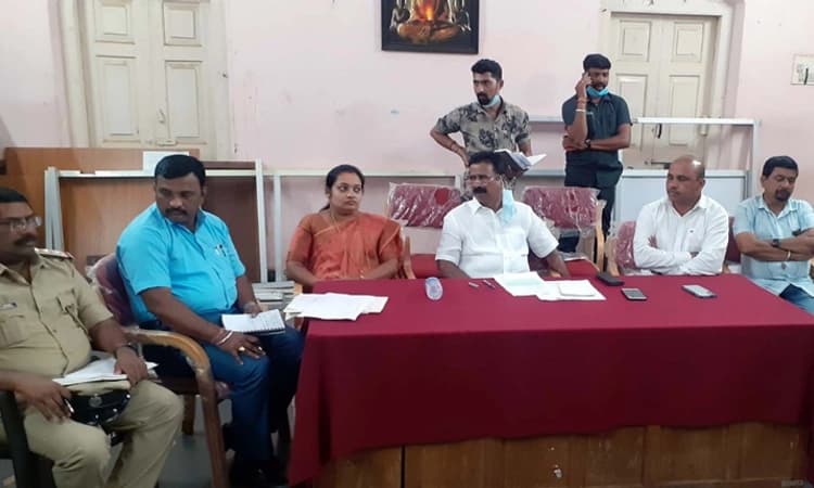 ಕೈಗಾರಿಕೋದ್ಯಮಿಗಳ ಆತ್ಮಸ್ಥೈರ್ಯ ಕುಗ್ಗಿಸಲು ಬಿಡಲ್ಲ: ಹಾಲಪ್ಪ